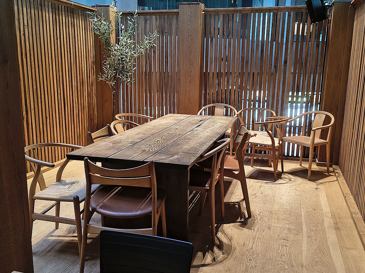 dining table supporting the section about walking path, door sightline, and practical comparison