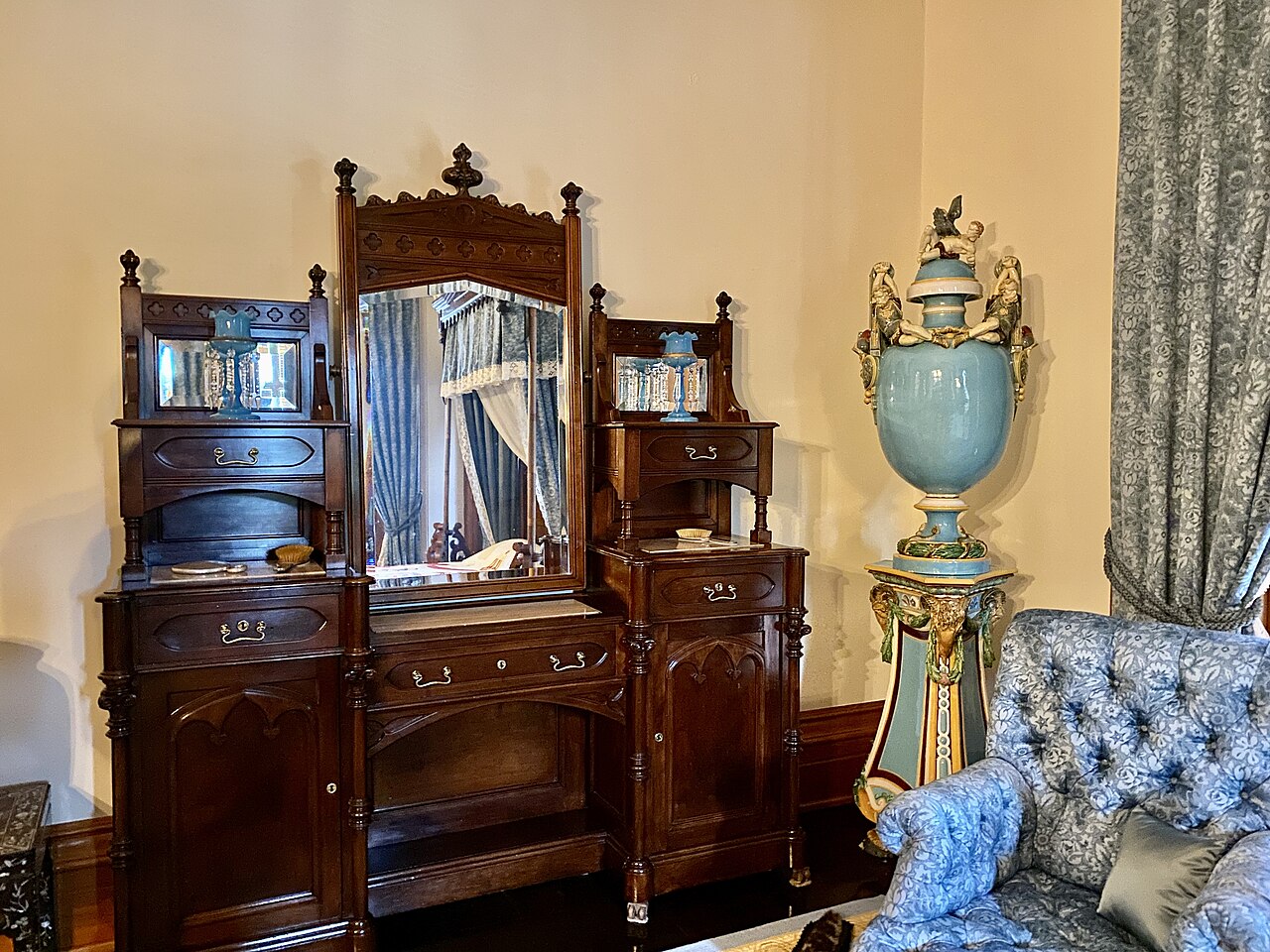 bedroom door facing stairs layout review
