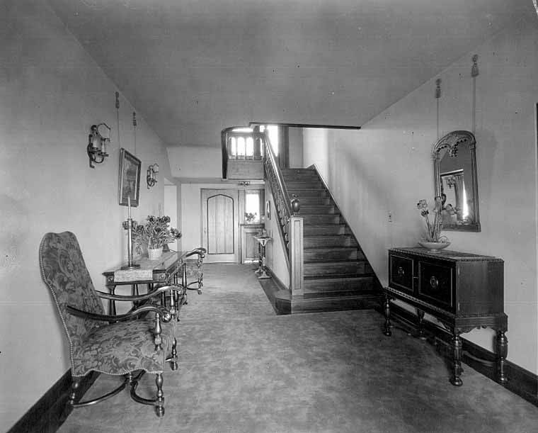 stairs and bedroom doorway alignment check